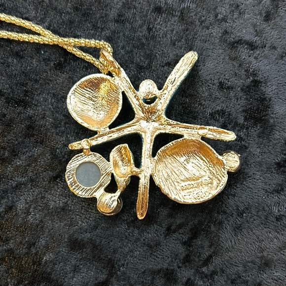 Betsey Johnson Star Fish Pendant Necklace 🐚 - Picture 3 of 3